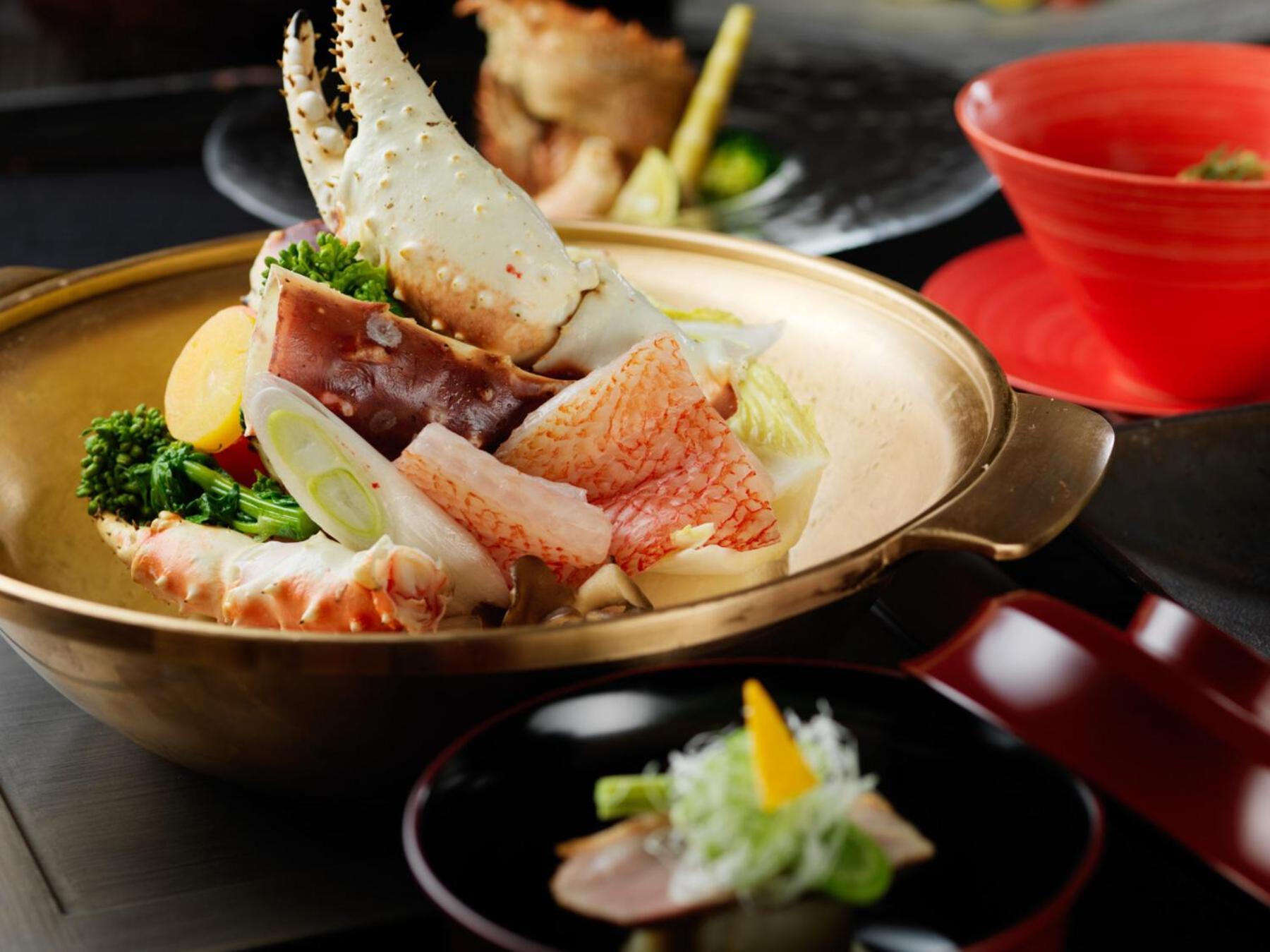 Ryokan Shikotsu Tsuruga Mizu No Uta 5*