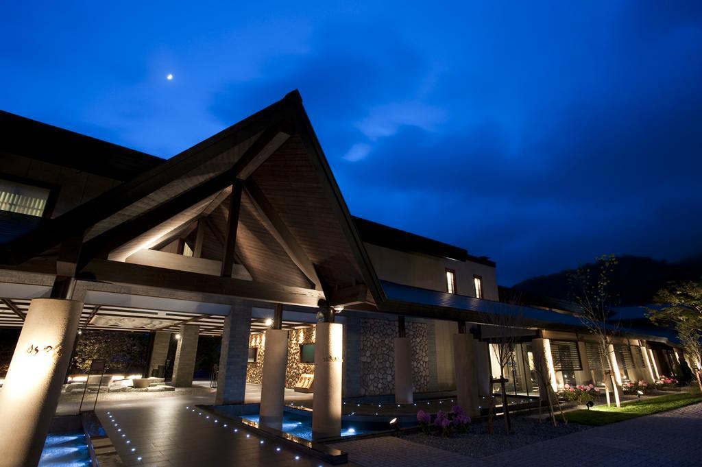 Shikotsu Tsuruga Mizu No Uta Ryokan 5*